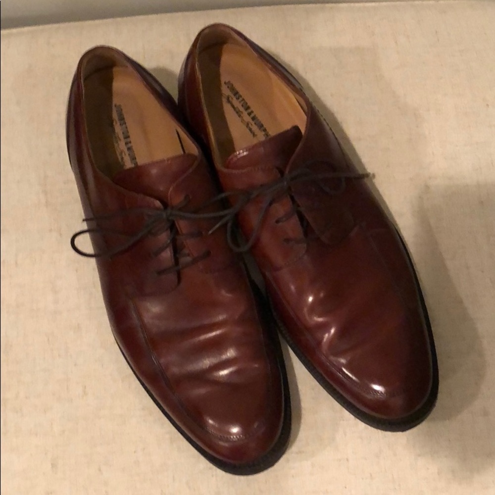 Like new Johnston & Murphy men’s shoe